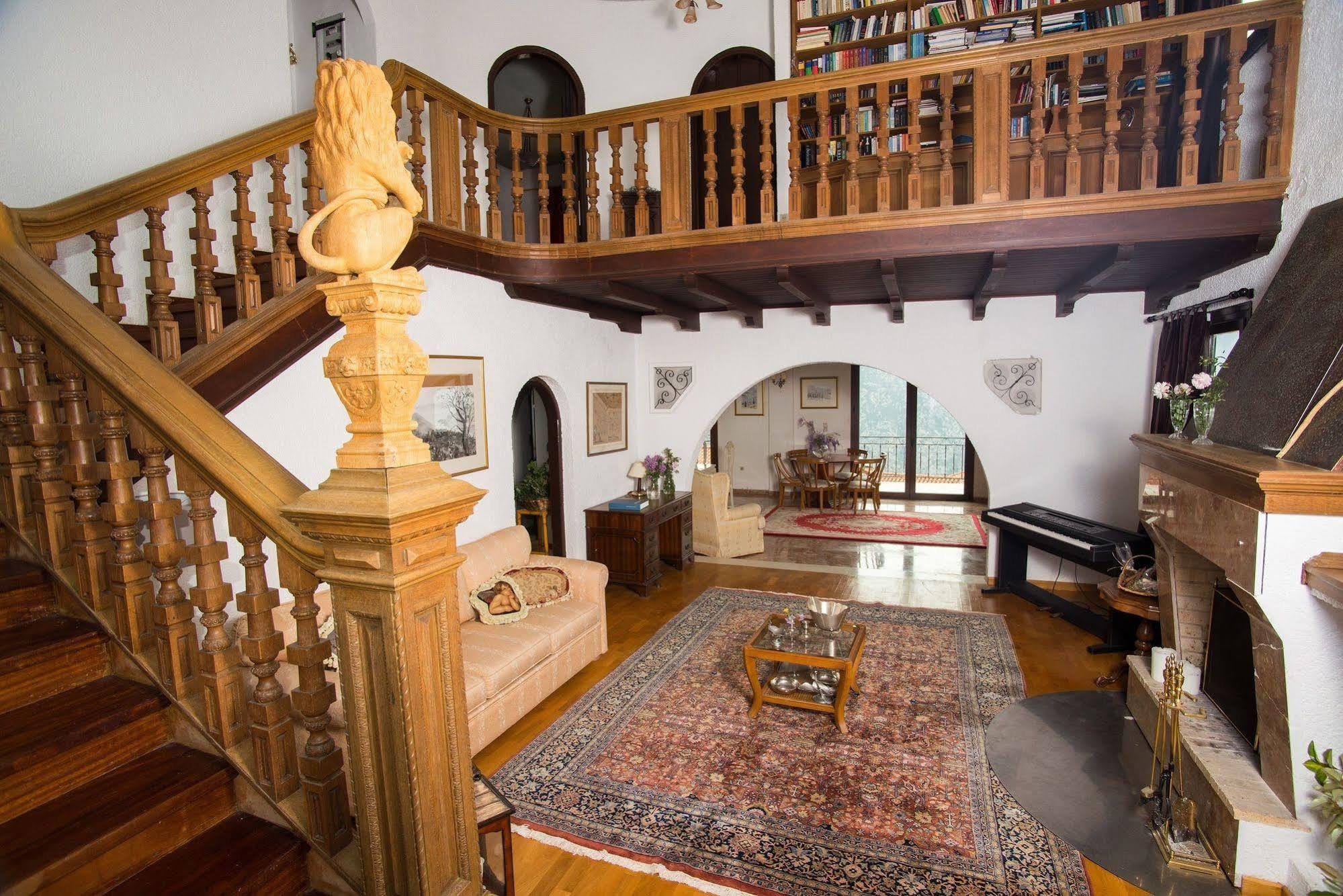 דלפי Historic Villa מראה חיצוני תמונה